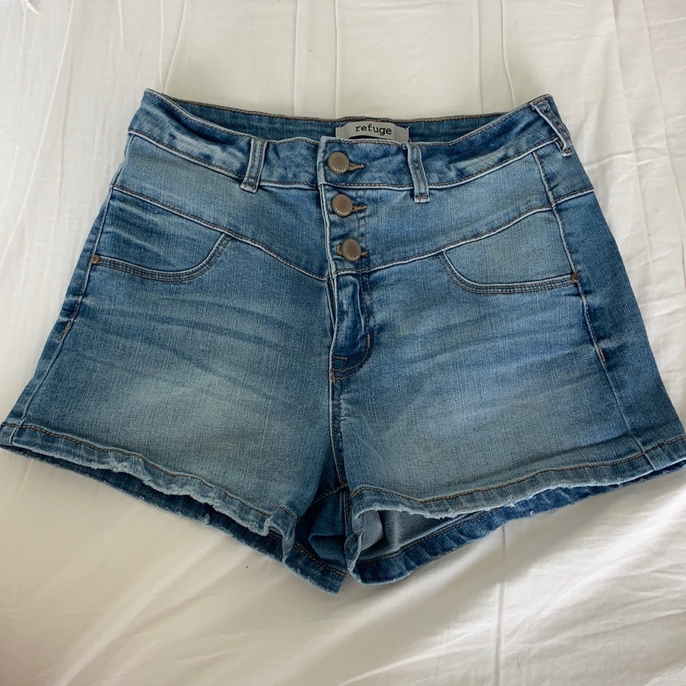 Refuge shorts